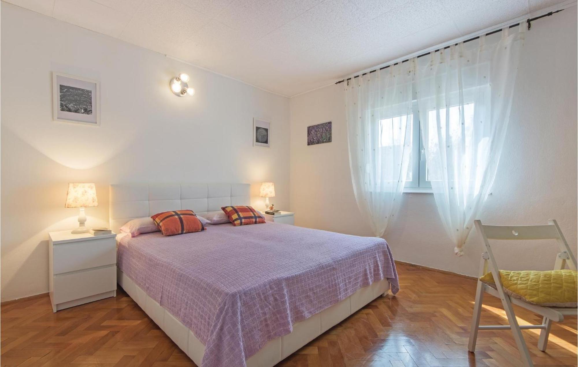 Awesome Apartment In Fazana With Wifi Exterior photo