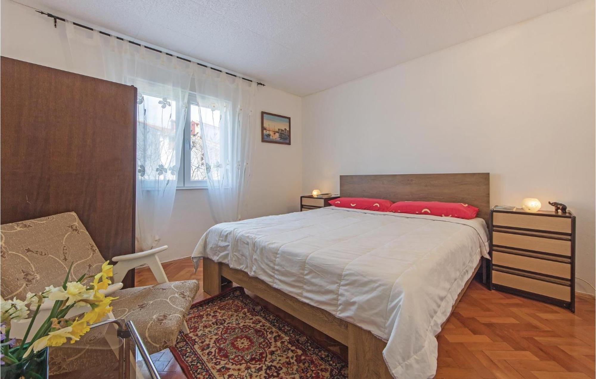 Awesome Apartment In Fazana With Wifi Exterior photo