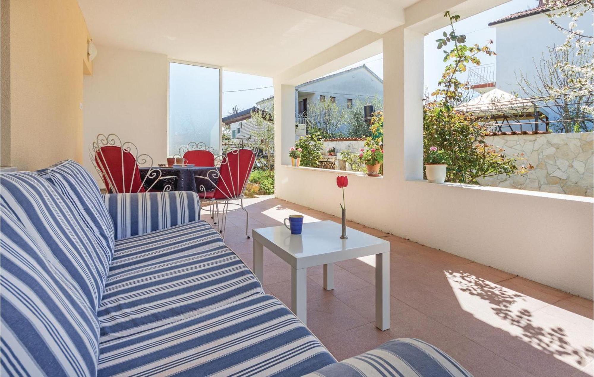 Awesome Apartment In Fazana With Wifi Exterior photo